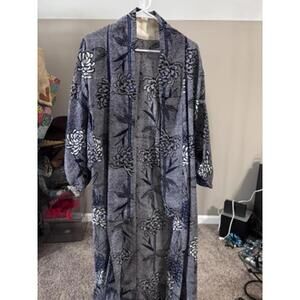 Vintage Indigo Blue Floral Japanese Kimono Robe
